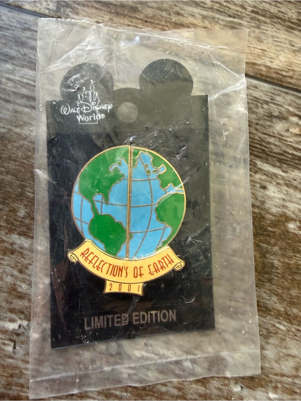 Walt Disney Worlds 2001 Reflections of Earth Limited Edition Pin